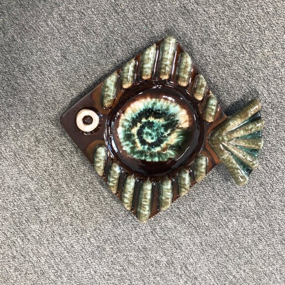 Vintage Ceramic Fish Ashtray Green Brown Glaze Mid Century Modern Home Decor - Picture 3 of 5